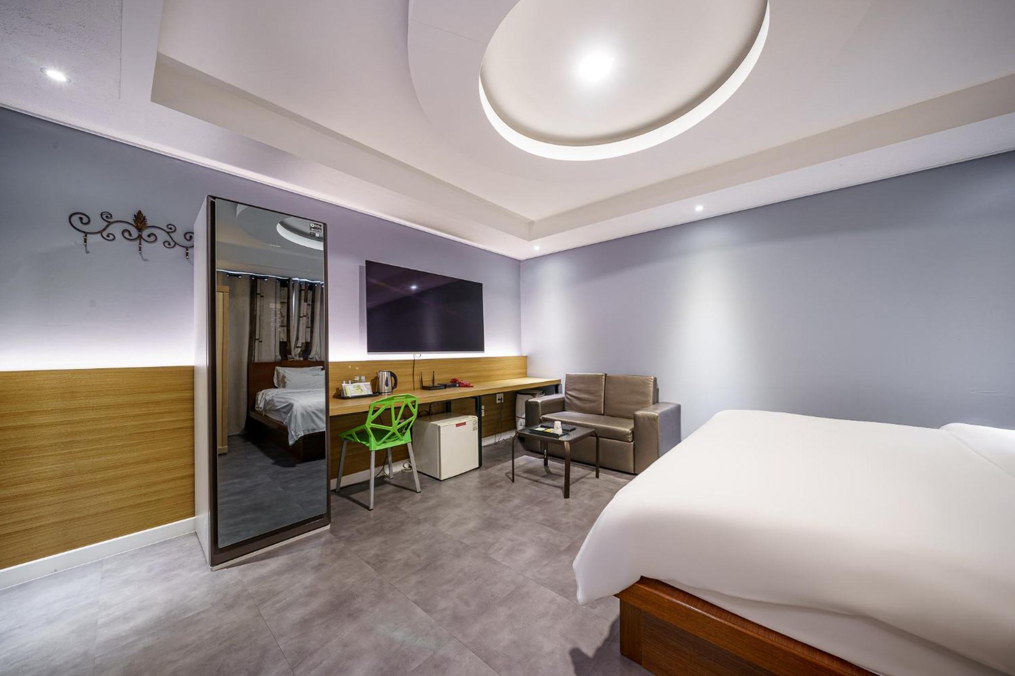 มกโพ นิว เอเวอร์กรีน โฮเทล Motel ภายนอก รูปภาพ