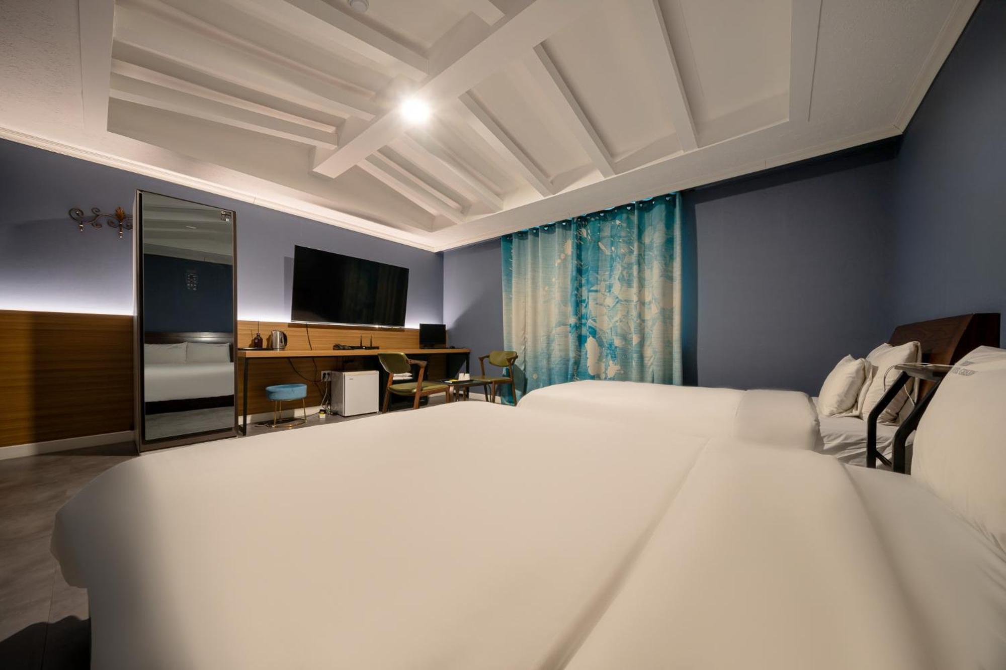 มกโพ นิว เอเวอร์กรีน โฮเทล Motel ภายนอก รูปภาพ
