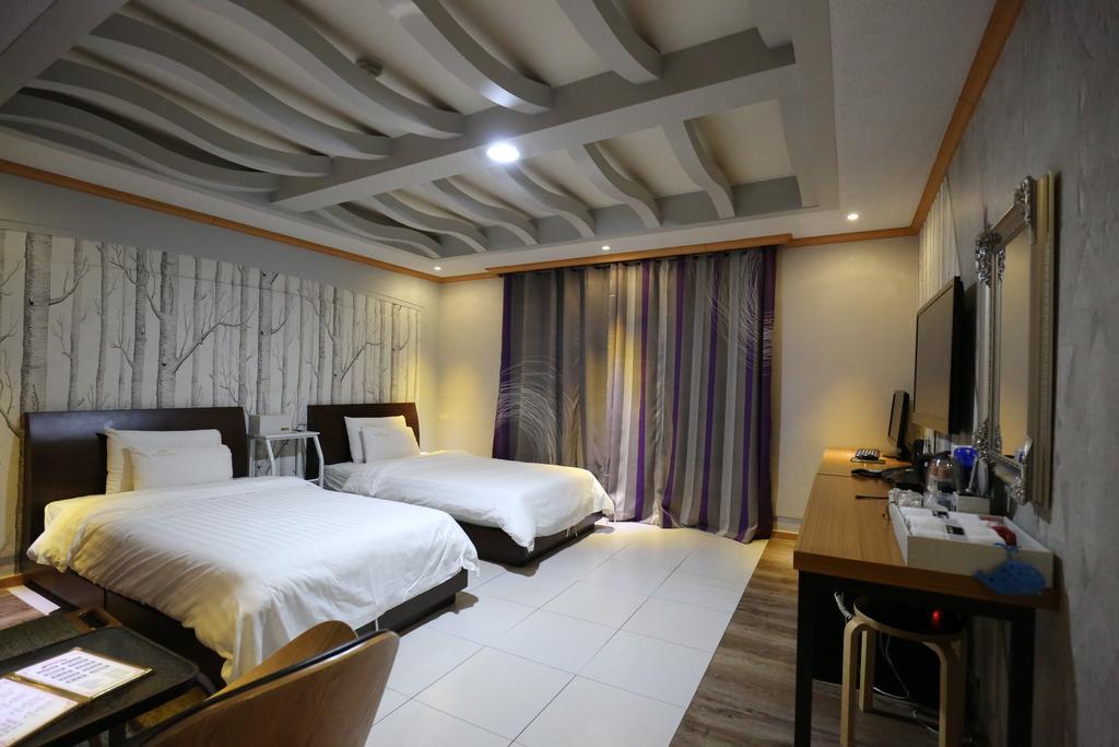 มกโพ นิว เอเวอร์กรีน โฮเทล Motel ภายนอก รูปภาพ