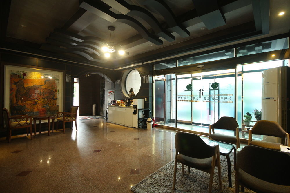 มกโพ นิว เอเวอร์กรีน โฮเทล Motel ภายนอก รูปภาพ