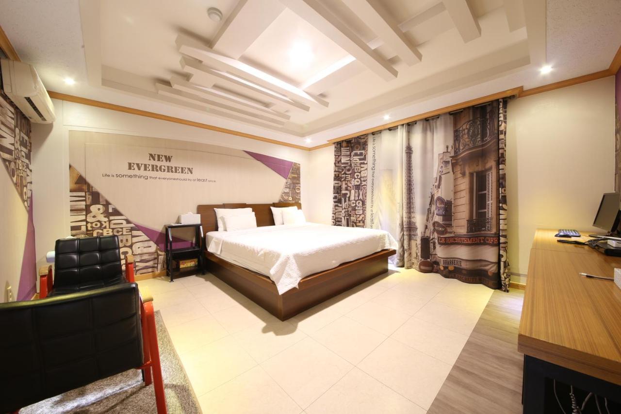 มกโพ นิว เอเวอร์กรีน โฮเทล Motel ภายนอก รูปภาพ
